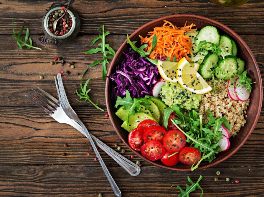 Tallerken med grøn mad